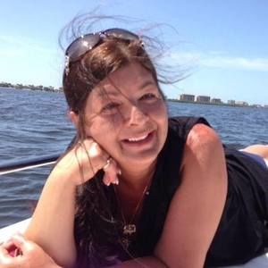 Meet your Posher, Debi